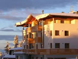 Alpine Mugon Hotel | Trentino-Alto Adige - Trento İli - Trento