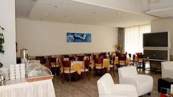 Paritsa Hotel | Ege Adaları - İstanköy