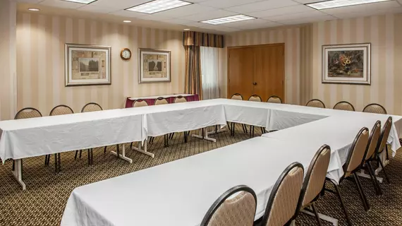 Quality Inn Castleton | Indiana - Indianapolis (ve civarı) - Indianapolis