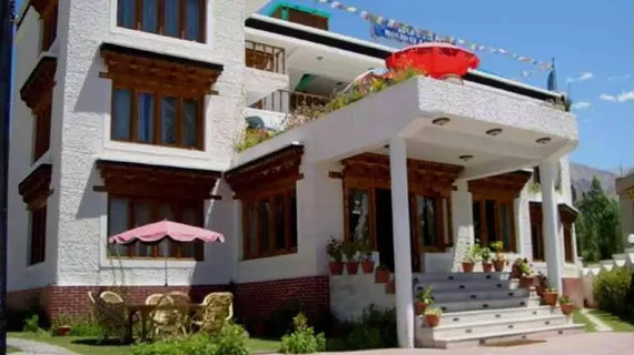 Hotel Holiday Ladakh | Cammu ve Keşmir - Leh