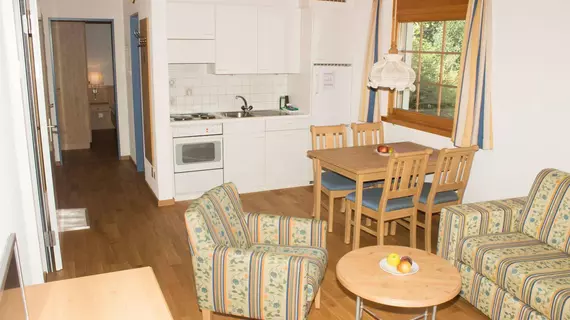 Apart- und Kinderhotel Muchetta | Maloja District - Graubuenden - Wiesen