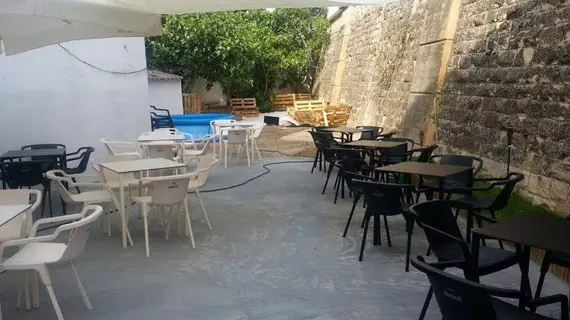 Hostal Avenida | Aragon - Zaragoza (vilayet) - Alhama de Aragon