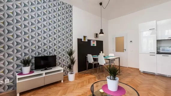 Comfortable Prague Apartments | Prag - Městská čast Praha 7 (en büyük Prag ilçesi) - Holesovice