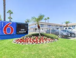 Motel 6 Santa Ana | Kaliforniya - Orange County - Santa Ana