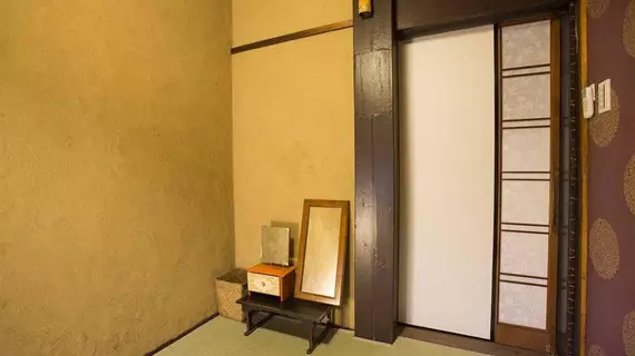 Guesthouse U-En | Osaka (idari bölge) - Osaka (ve civarı) - Osaka City Center - Fukuşima