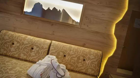 Hotel Freina | Trentino-Alto Adige - Güney Tirol (il) - Selva di Val Gardena