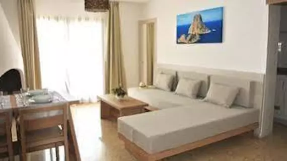 Apartamentos El Moro | Balearic Adaları - İbiza Adası - Sant Antoni de Portmany