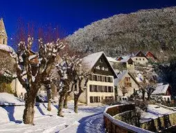 Le Chateau dOz | Auvergne-Rhone-Alpes - Isere - Oz - Oz-en-Oisans