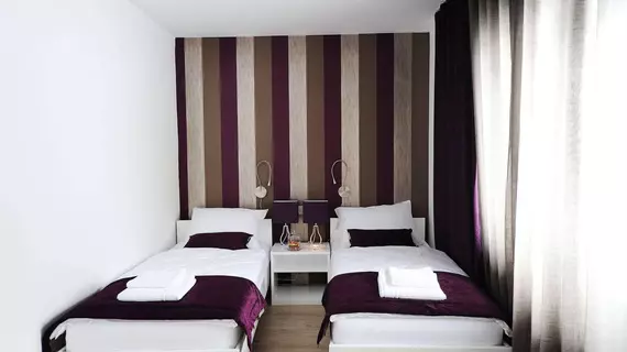 Garni Hotel Azur | Ljubljana (ve civarı)