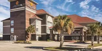 La Quinta Inn & Suites Walker Denham Springs Area