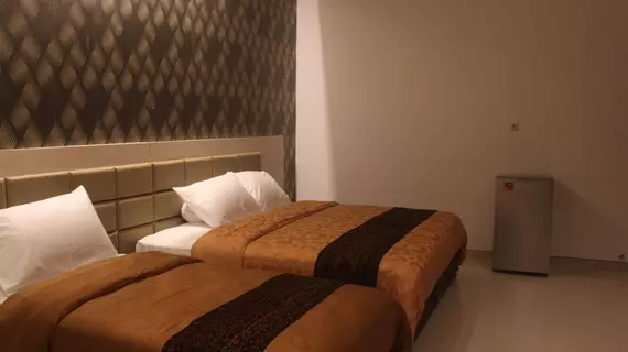 Tlogomas Guest House | Doğu Cava - Malang