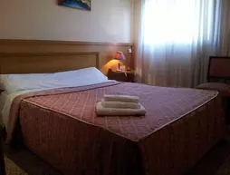 Hostal Juan XXIII | Madrid Özerk Topluluğu - Madrid (ve civarı) - San Sebastian de los Reyes