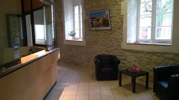 Hostellerie de l'Abbaye de Frigolet | Provence - Alpes - Cote d'Azur - Bouches-du-Rhone (bölge) - St.-Remy-de-Provence (ve civarı) - Tarascon