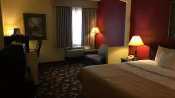 Travelodge by Wyndham Lafayette East | Indiana - Lafayette (ve civarı) - Lafayette