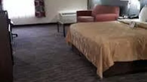 Quality Inn & Suites Danbury | Connecticut - Danbury (ve civarı) - Danbury