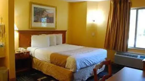 Americas Best Value Inn - Addison/Dallas | Teksas - Dallas (ve civarı) - Addison