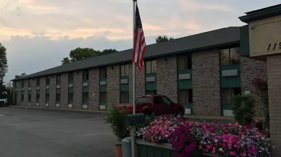 Royal Star Inn | Ohio - Summit İlçesi - Akron (ve civarı) - Orrville