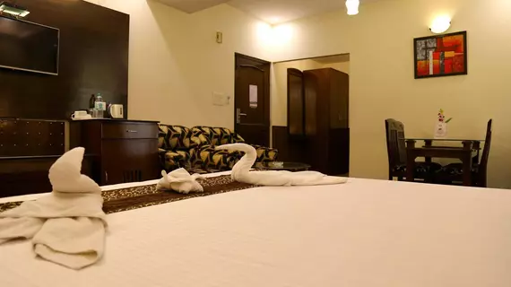 Hotel Grand Legacy | Uttarkand - Dehra Dun Bölgesi - Dehradun