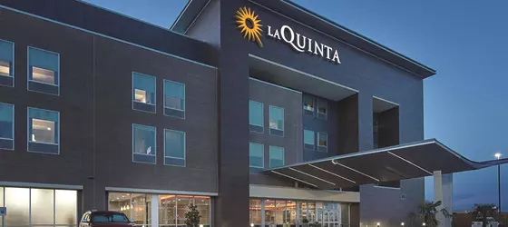 La Quinta Inn and Suites Plano Legacy | Teksas - Dallas (ve civarı) - Plano