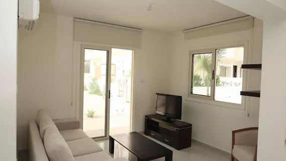 Athena Beach Villa | Kıbrıs - Mağusa