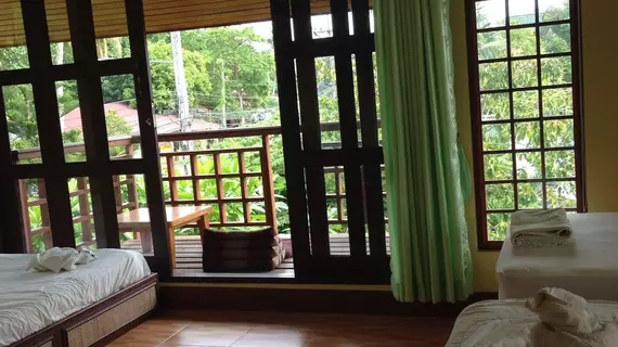 Hut Sun Bungalow | Surat Thani (vilayet) - Koh Phangan