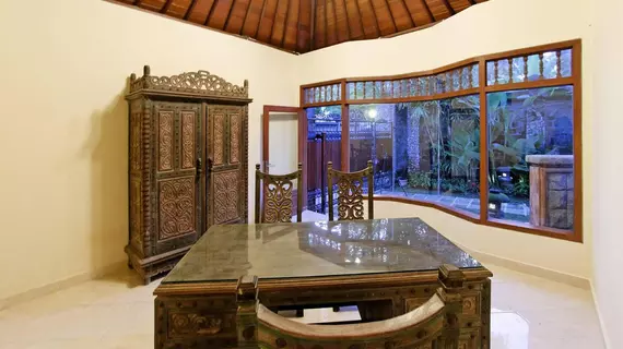 Villa Asih Legian | Bali - Kuta - Legian Kent Merkezi