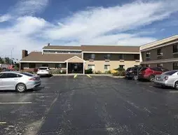 AmericInn West Bend | Wisconsin - Milwaukee (ve civarı) - West Bend