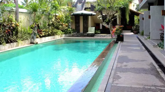 Airy Ubud Raya Campuhan Sanggingan Gianyar Bali | Bali - Ubud - Kedewatan