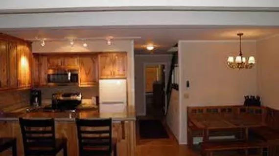 357 Ala Wai Unit 205 | Kaliforniya - Lake Tahoe (ve civarı) - South Lake Tahoe