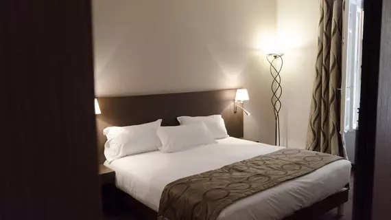 Hotel Carolina | Provence - Alpes - Cote d'Azur - Var - Cannes (ve civarı) - Cannes