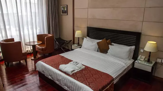 Golden Tulip Essential Lagos Airport Hotel | Lagos (ve civarı) - Lagos