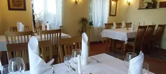 Landhotel-Restaurant Schwalbennest | Hessen - Zierenberg - Oelshausen