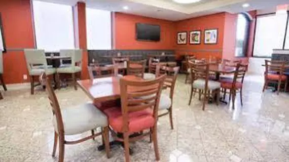 Drury Inn & Suites Joplin | Missouri - Joplin (ve civarı) - Joplin