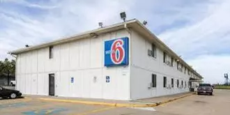 Motel 6 Emporia