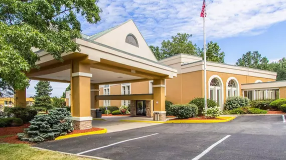 Quality Inn Wickliffe | Ohio - Cleveland (ve civarı) - Wickliffe