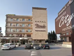 Hotel Ronda Figueres | Katalonya - Girona İli - Alt Empordà - Figueres