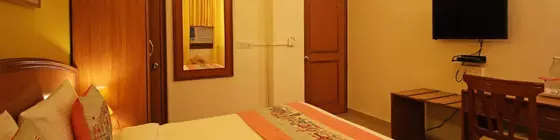 OYO ROOMS NEAR GURU DRONACHARYA | Haryana - Gurugram (ve civarı) - Gurugram - DLF Phase I - DLF City