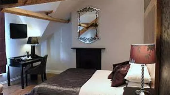 Number One Hundred Bed And Breakfast | Galler - Monmouthshire - Cardiff (ve civarı) - Cardiff - Adamsdown