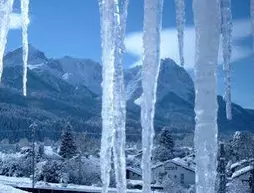 Hotel Roter Hahn Garni | Bavyera - Garmisch-Partenkirchen