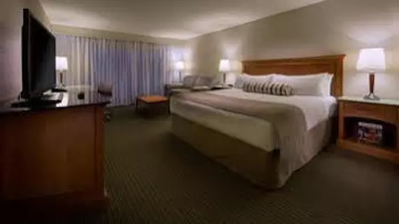 Coast Capri Hotel | Britanya Kolombiyası - Kelowna