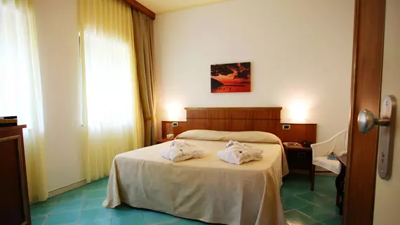 Hotel La Torre | Campania - Salerno (il) - Centola - Palinuro