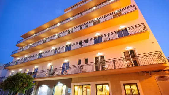 Hostal Rosalia | Balearic Adaları - İbiza Adası - Sant Antoni de Portmany