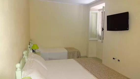 Geranio Rosso Hotel & Restaurant | Sardinya - Sassari - Stintino