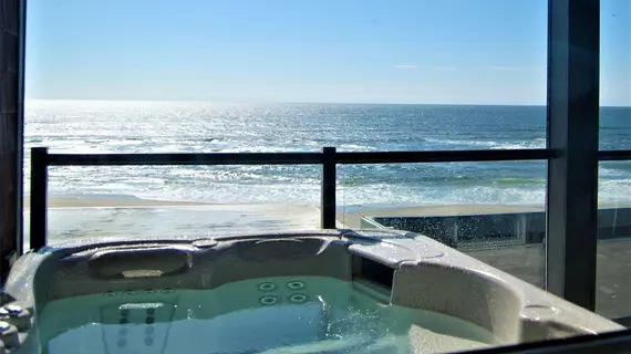 Beachfront Manor Hotel | Oregon - Oregon Coast - Lincoln City