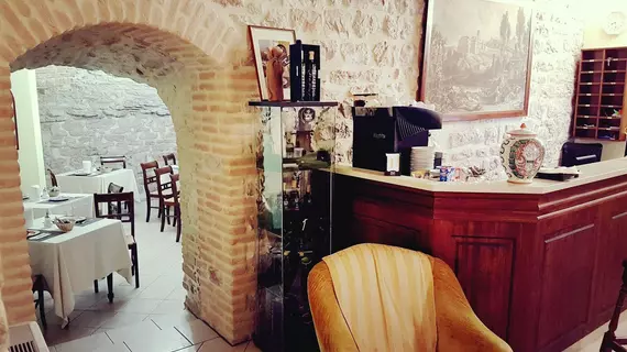 Hotel Ristorante Ponte San Vittorino | Umbria - Perugia (vilayet) - Assisi