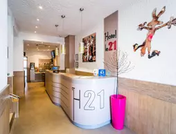 Hotel Le 21 | Provence - Alpes - Cote d'Azur - Var - Saint-Raphael (ve civarı) - Saint-Raphael