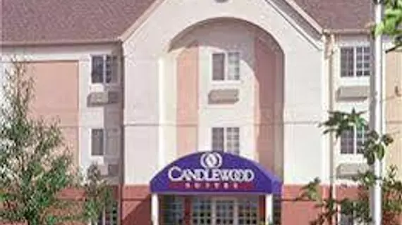 Candlewood Suites Detroit - Warren | Michigan - Detroit (ve civarı) - Warren