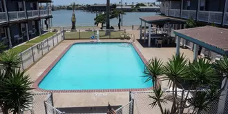 Surfside Inn Suites