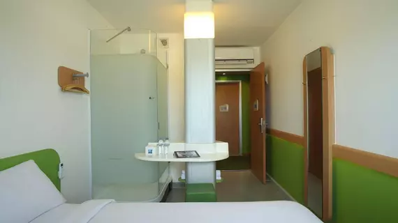 Ibis Budget Surabaya | Doğu Cava - Surabaya