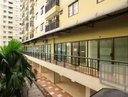 The London Living Apartment at Kebagusan City | West Java - Cakarta (ve civarı) - Cakarta